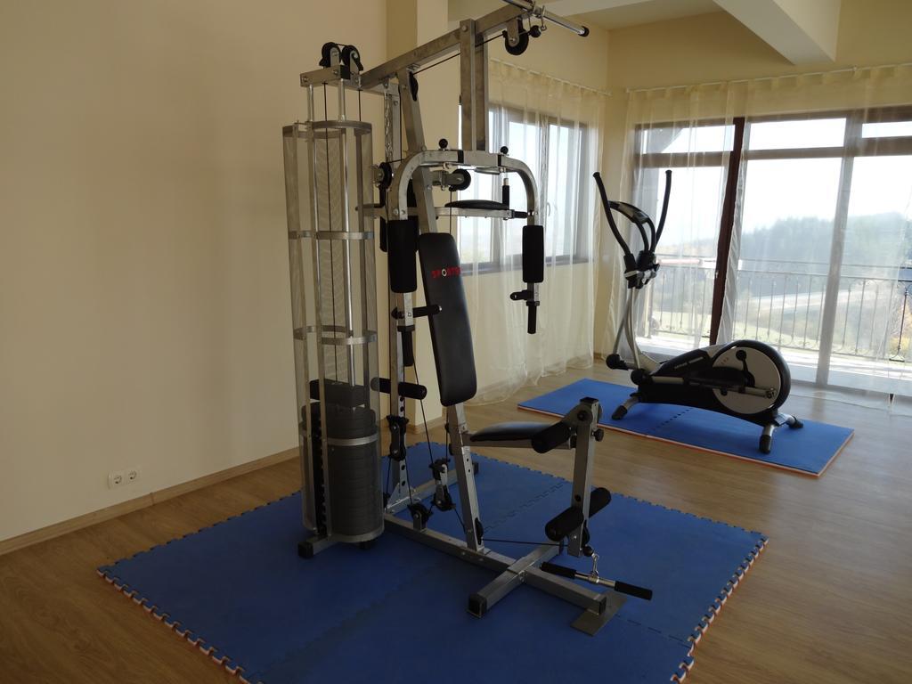 Pinerose Resort 班斯科 外观 照片