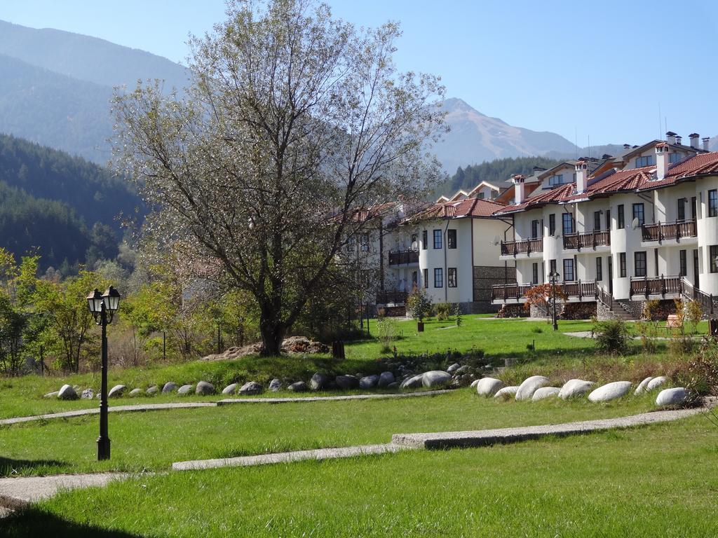 Pinerose Resort 班斯科 外观 照片