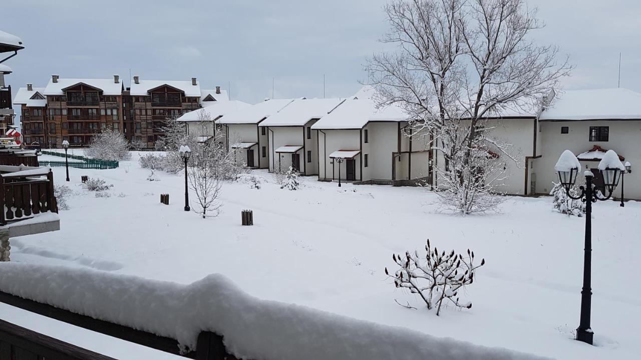 Pinerose Resort 班斯科 外观 照片